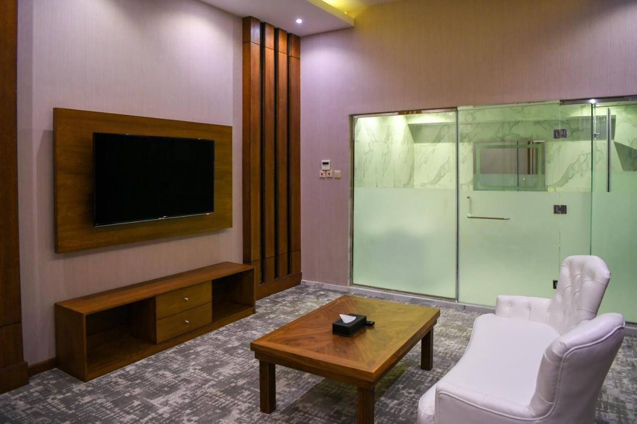 Motiara Hotel - La Valle Mall Эр-Рияд Экстерьер фото