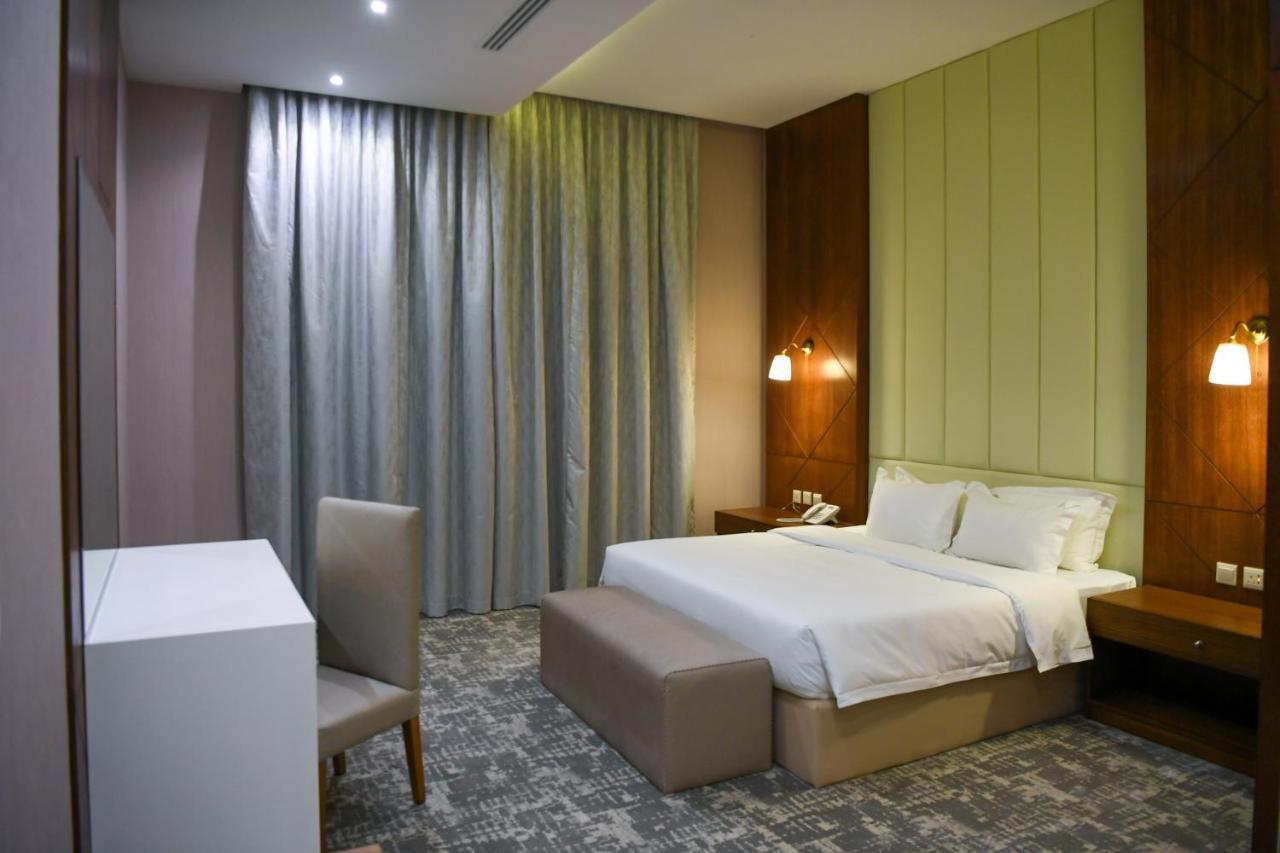 Motiara Hotel - La Valle Mall Эр-Рияд Экстерьер фото